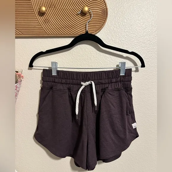 Vuori Women's Halo Performance Short 2.0 - Small - NWT