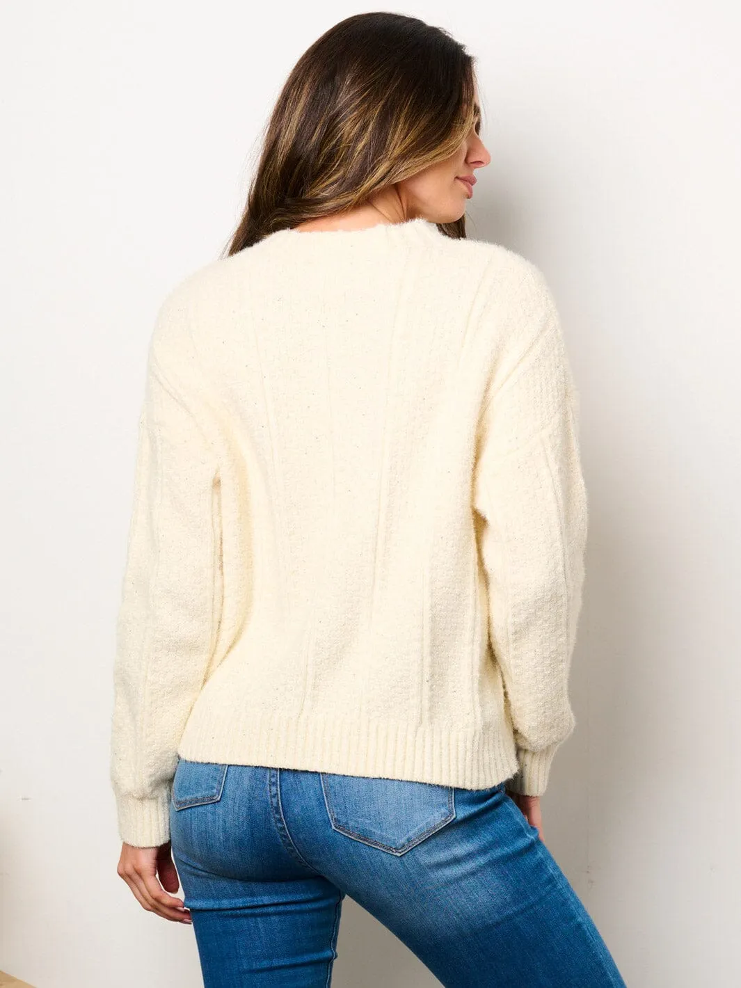 WOMEN'S LONG SLEEVE SHIMMER DETAILED PULLOVER SWEATER