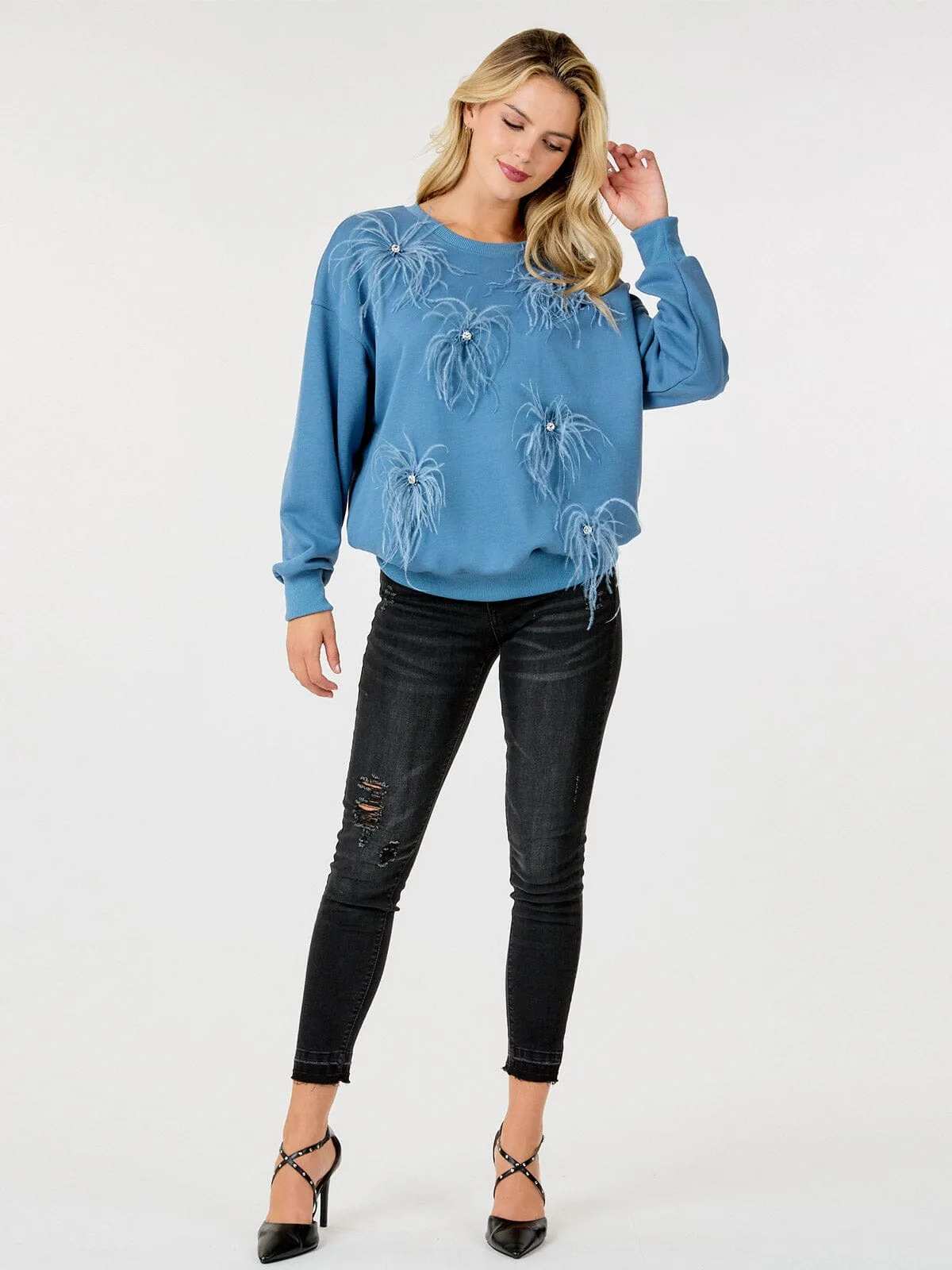 WOMEN'S LONG SLEEVES STUDS FEATHER DETAILED PULLOVER SWEATER